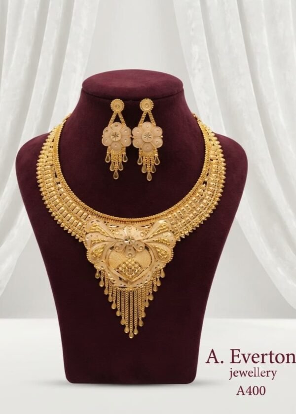 Short Gold Plated Nacklace Set