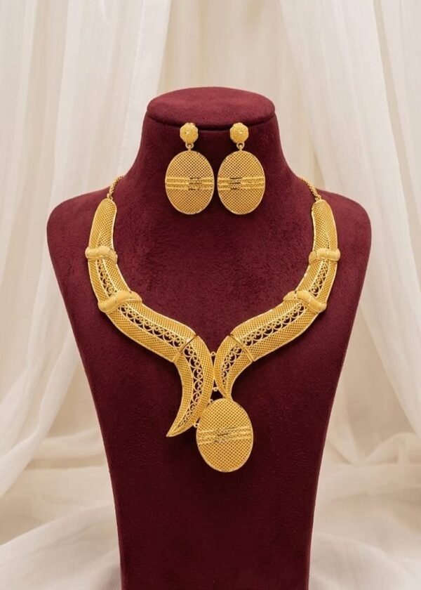 Gold Plated Curved Necklace Set