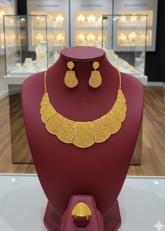 Gold Plated Scalloped Mesh Collar Necklace Set