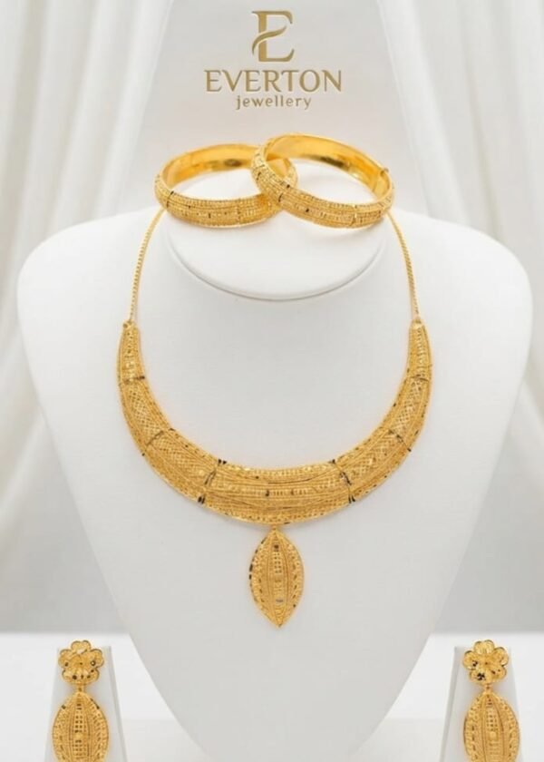 22K ZAFARA ROYAL NECKLACE SET WITH BRACELETS