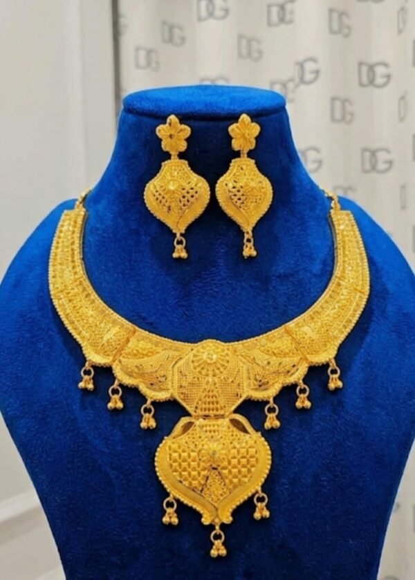 AFRICAN GODDESS 22K GOLD PLATED NECKLACE SET