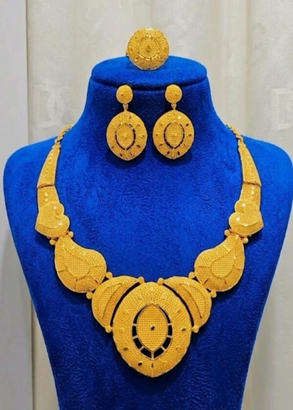 CLASSIC AFRICAN MESH 22K GOLD PLATED NECKLACE SET