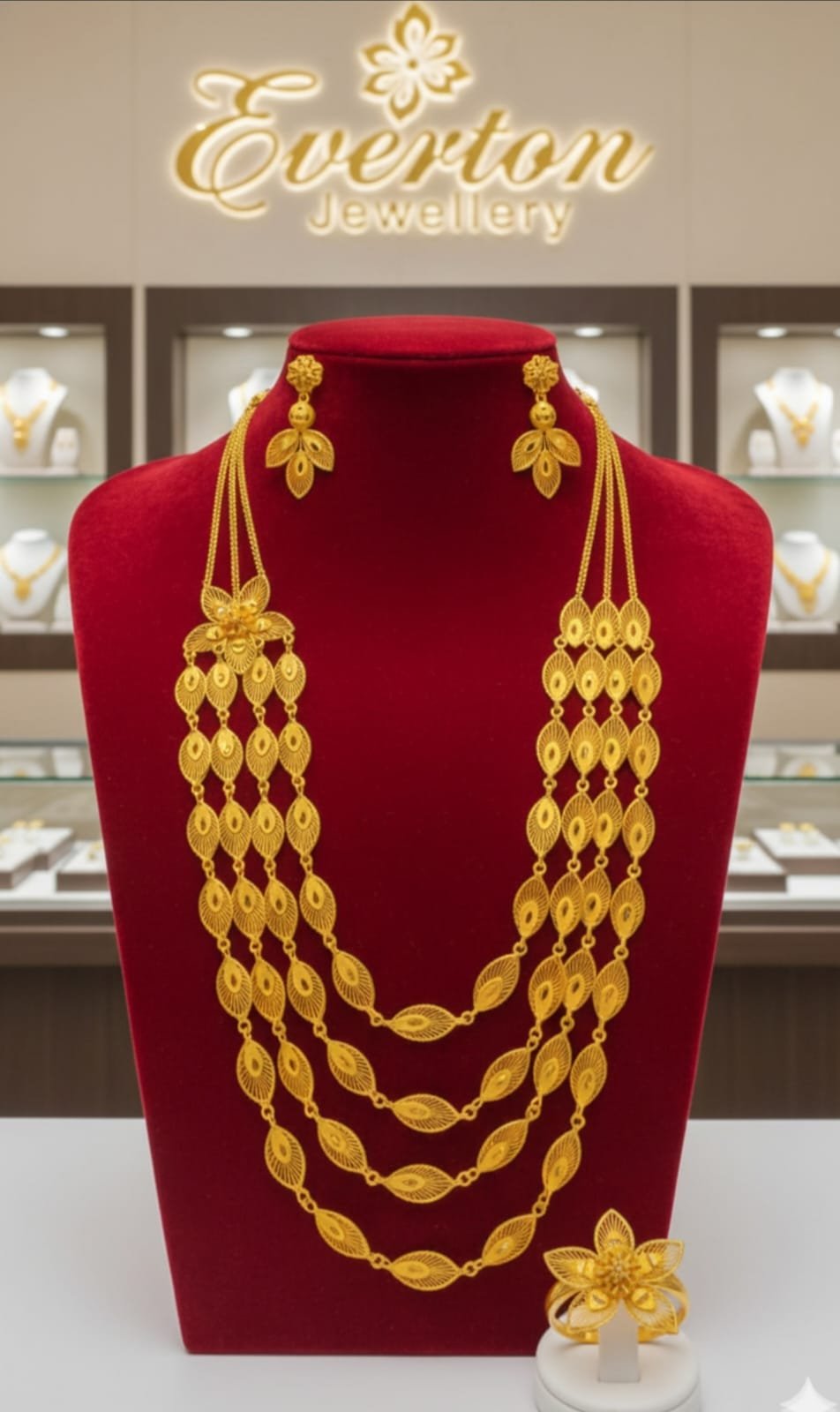 AFRICAN TRADITIONAL NECKLACE SET WITH BRACELETS