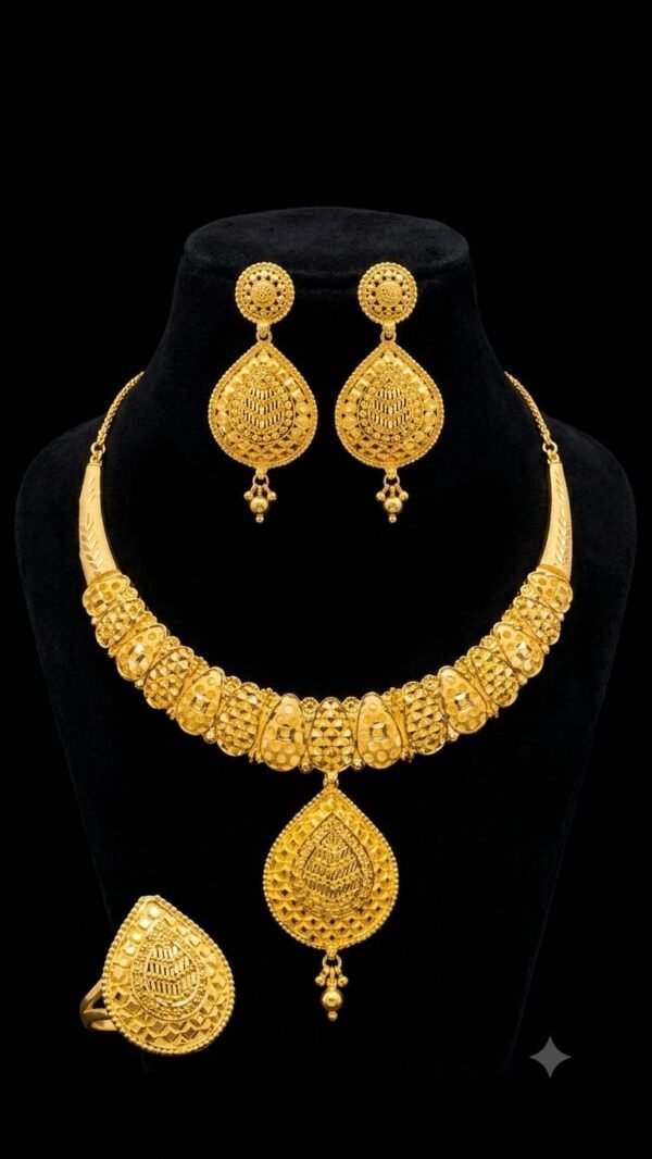 TARNISH GOLD PLATED NECLKLACE SET