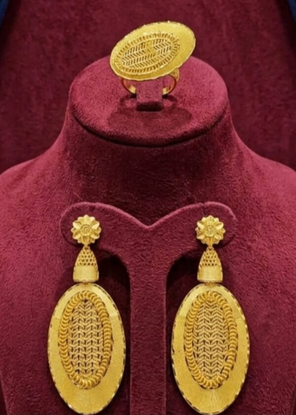 Zaoba Golden Premium Earrings With Ring