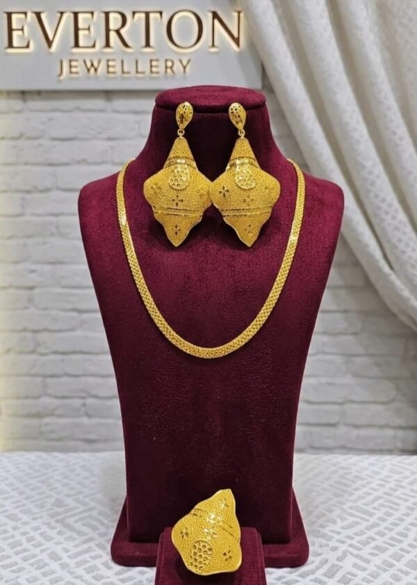 African Beauty Earring & Chain set