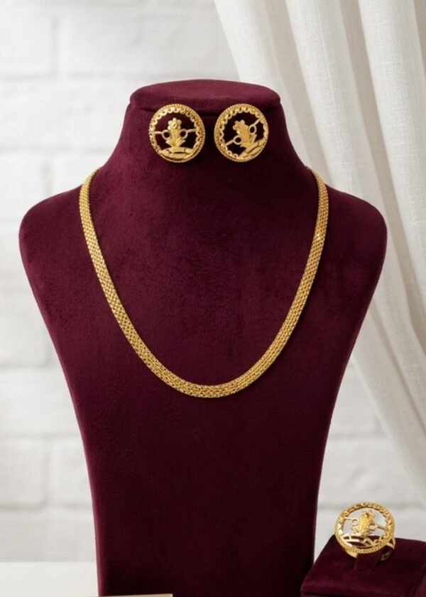 Glamour Queen Earring & Chain necklace