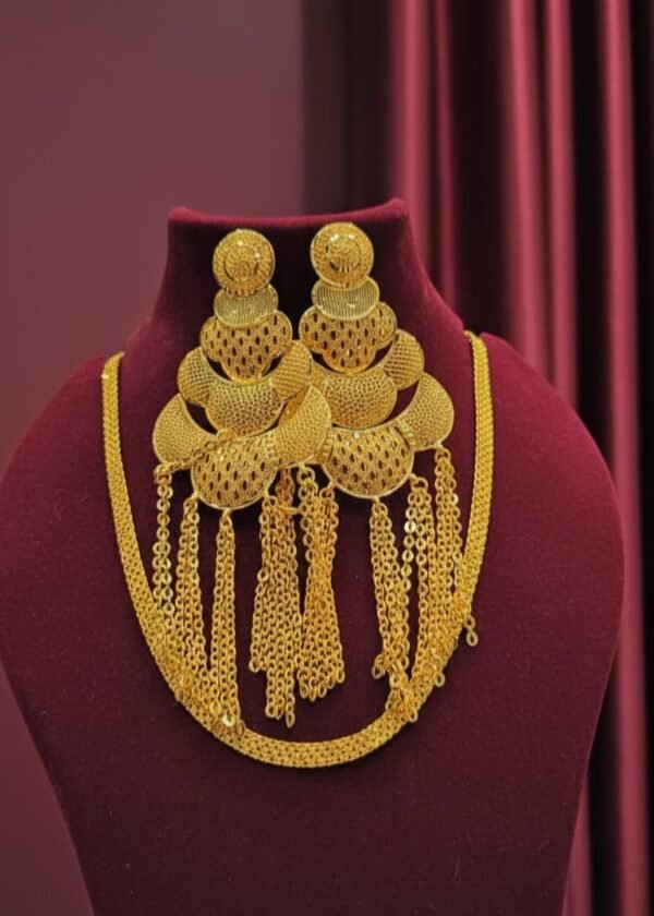 Imperial Beauty Earrings & Chain Necklace set