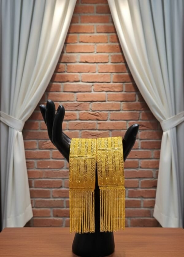 Adora golden cuff