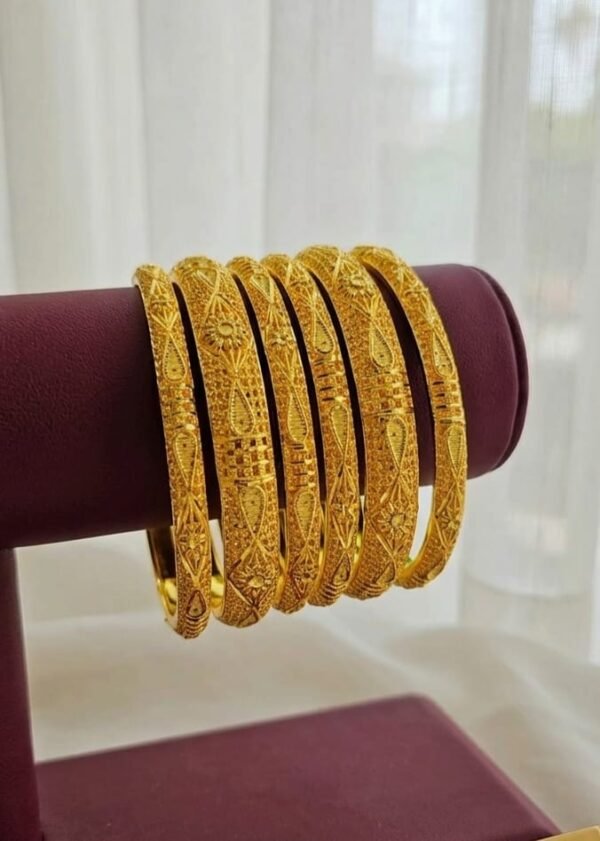 African velvet gold Bracelets (6 pieces)