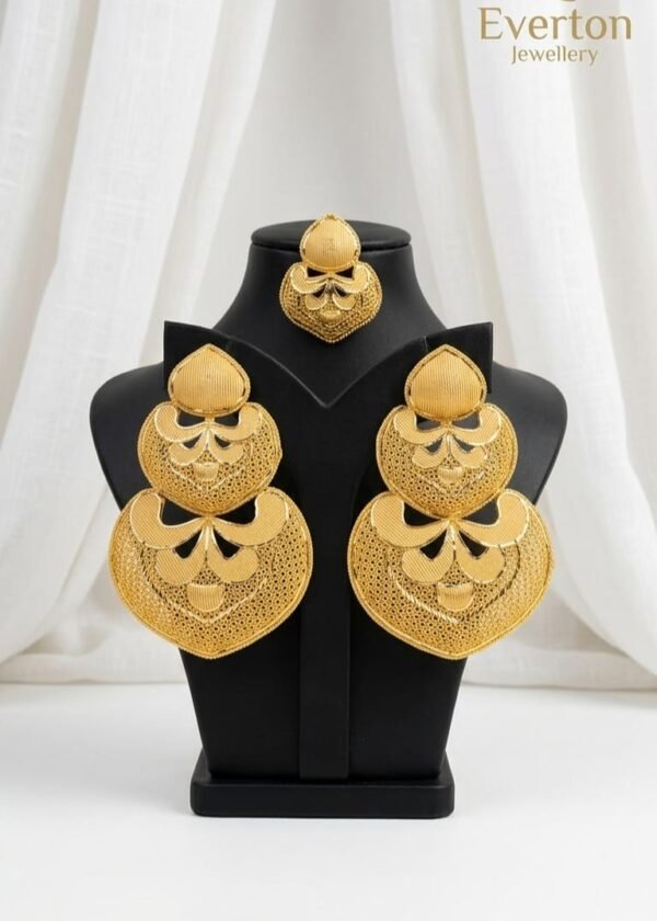 Nyal gold plated Earring set